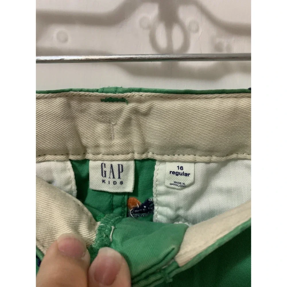 Gap Kids Boys Green Lived-In Chino Shorts Embroidered Skateboard Size 16 Regular